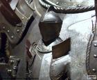 Şövalye zırhı, kapak vücudu korumak için metal kısımdan oluşur.